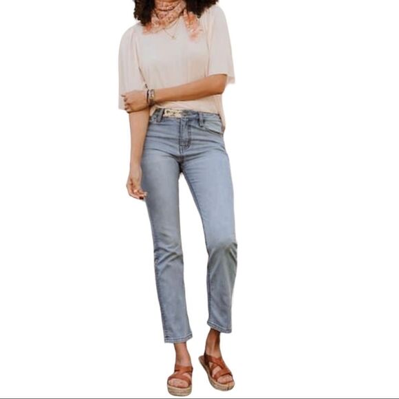 Good Hart Womens Jeans   - Picture 1 of 11